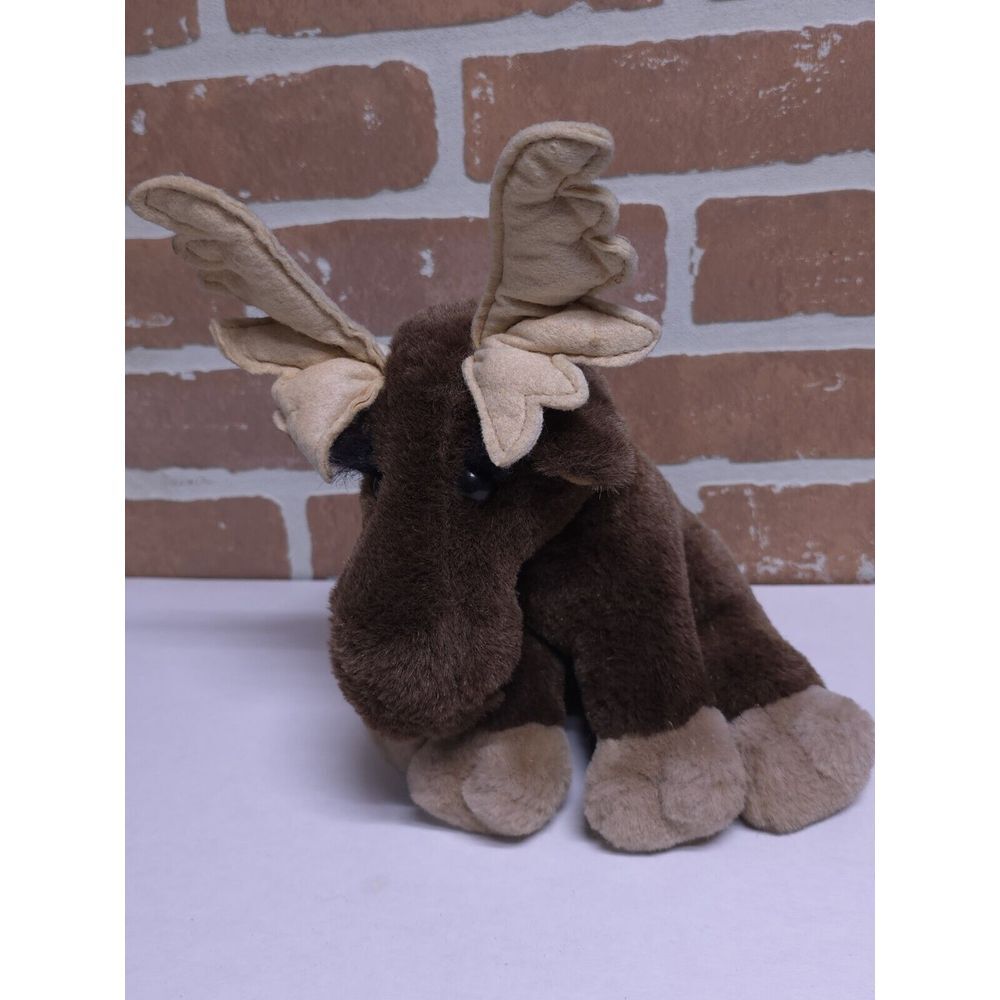 Vintage Dakin Plush 1986 Brown Sitting Moose Plush Toy  Long Eyelashes‎
